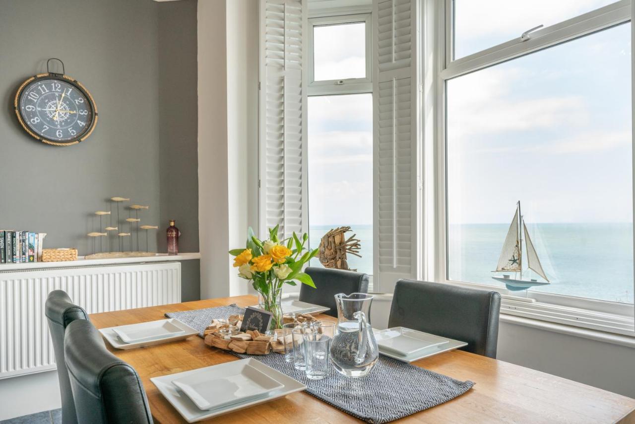 Stunning Sea Views Ventnor Apartment Kültér fotó